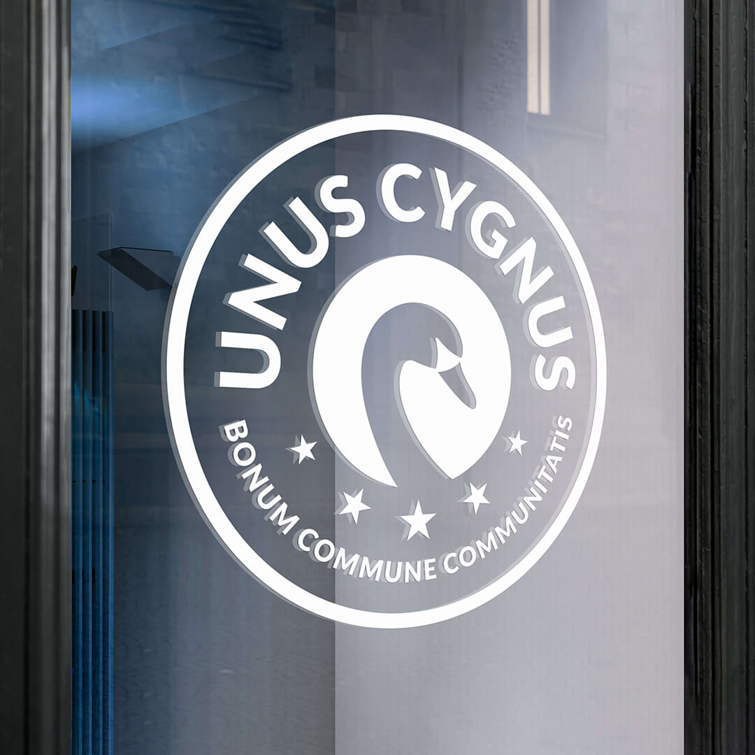 unus-cygnus-13