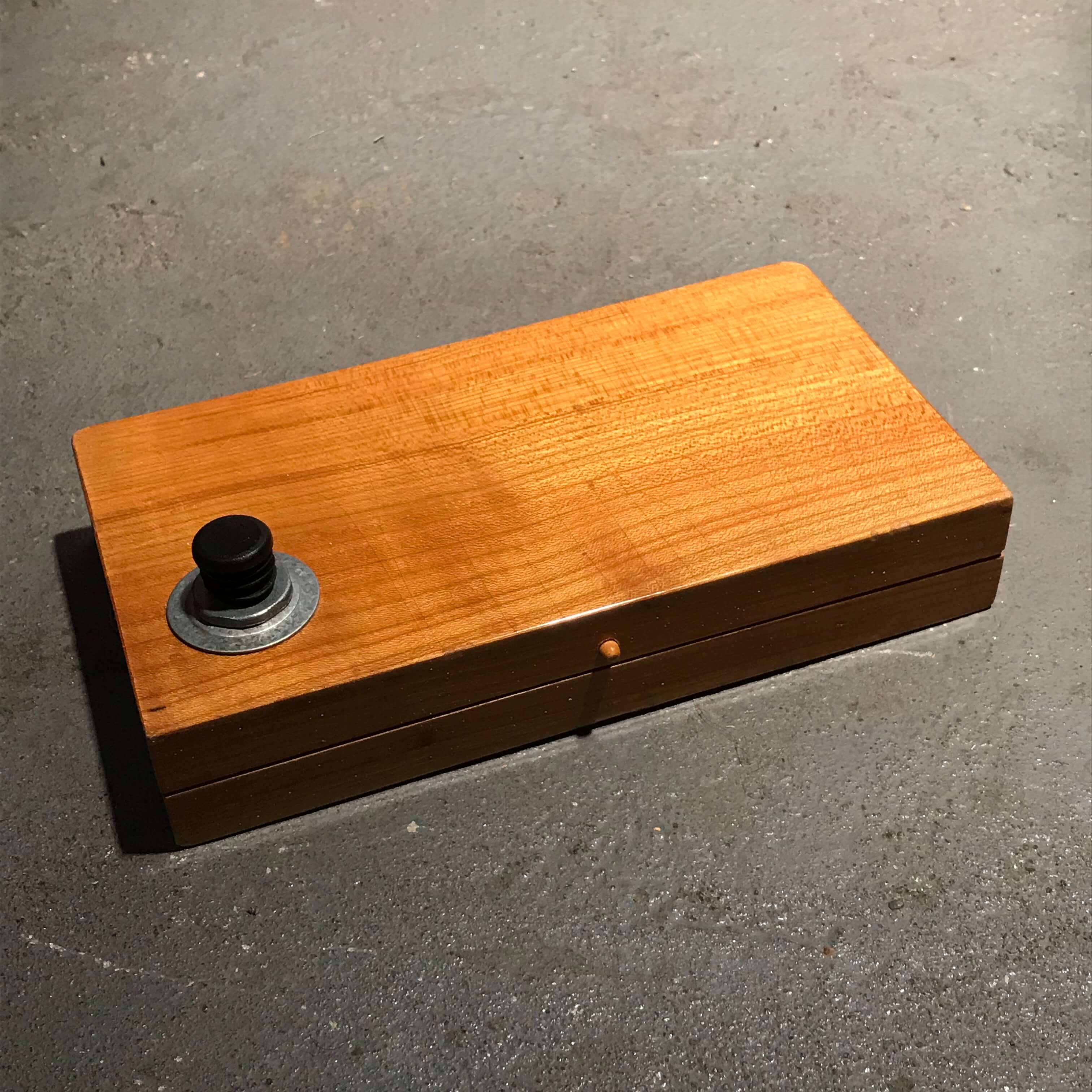 wood-box-socket-case-5
